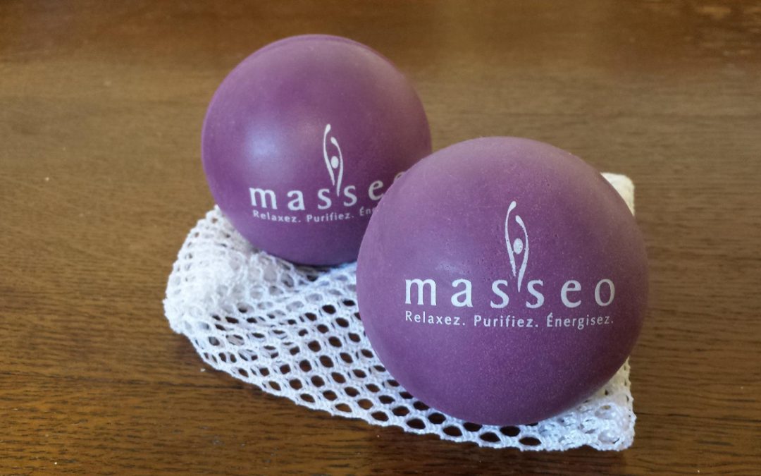 L’automassage, ou 5 trucs pour ne pas perdre la boule avant votre massage chez Masseo!